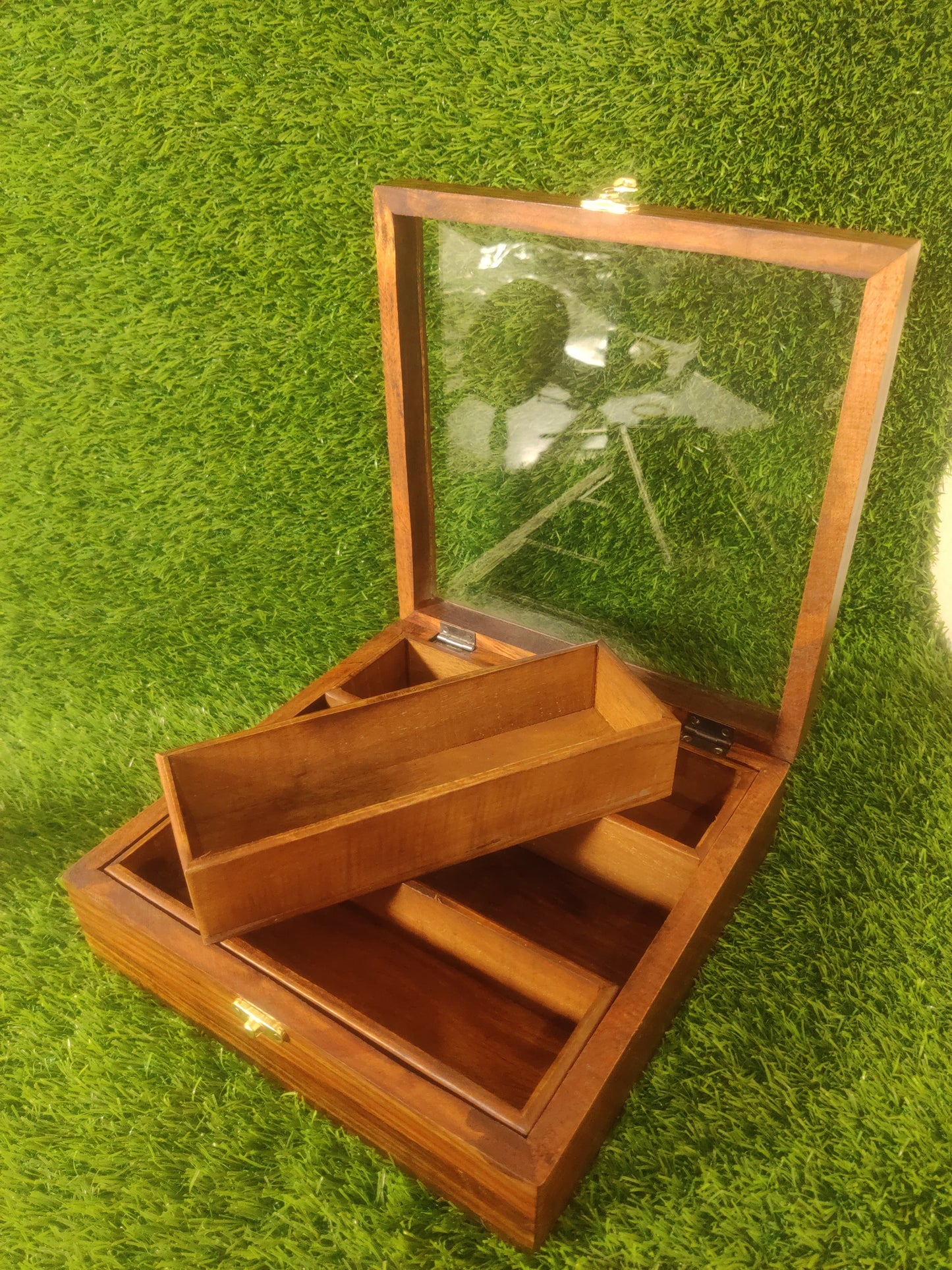 3 Portion Wooden Antique Cutlery/Spoon Box By (Laly.pk).