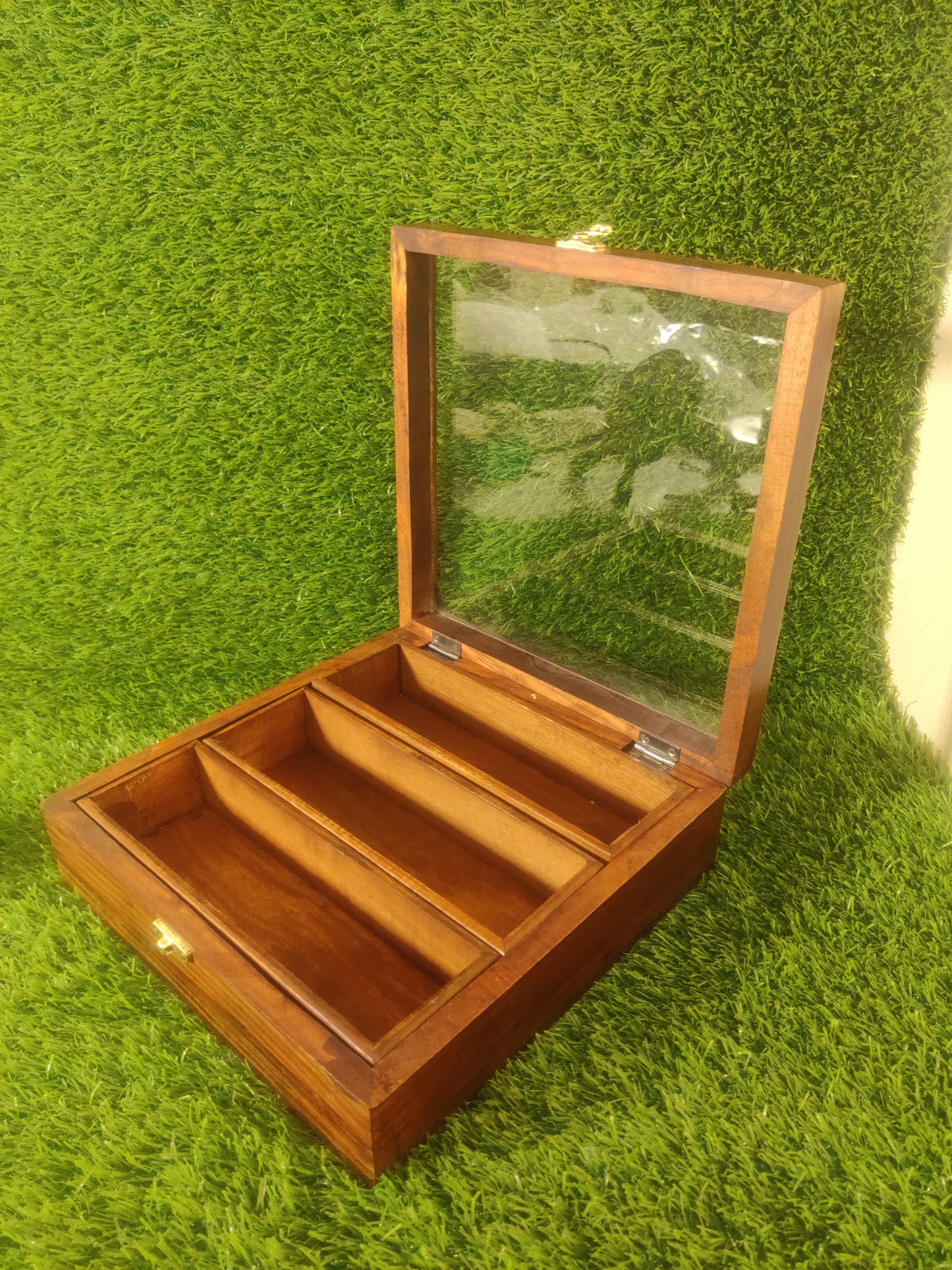 3 Portion Wooden Antique Cutlery/Spoon Box By (Laly.pk).