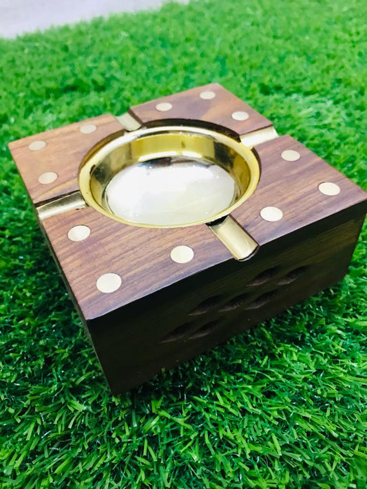 Beautiful Wooden Smooking ASH Tray By (Laly.pk).